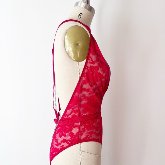Frederick's of‎ Hollywood Chain Back Red Lace Bodysuit, Sexy Open Front Size L - Picture 4 of 6